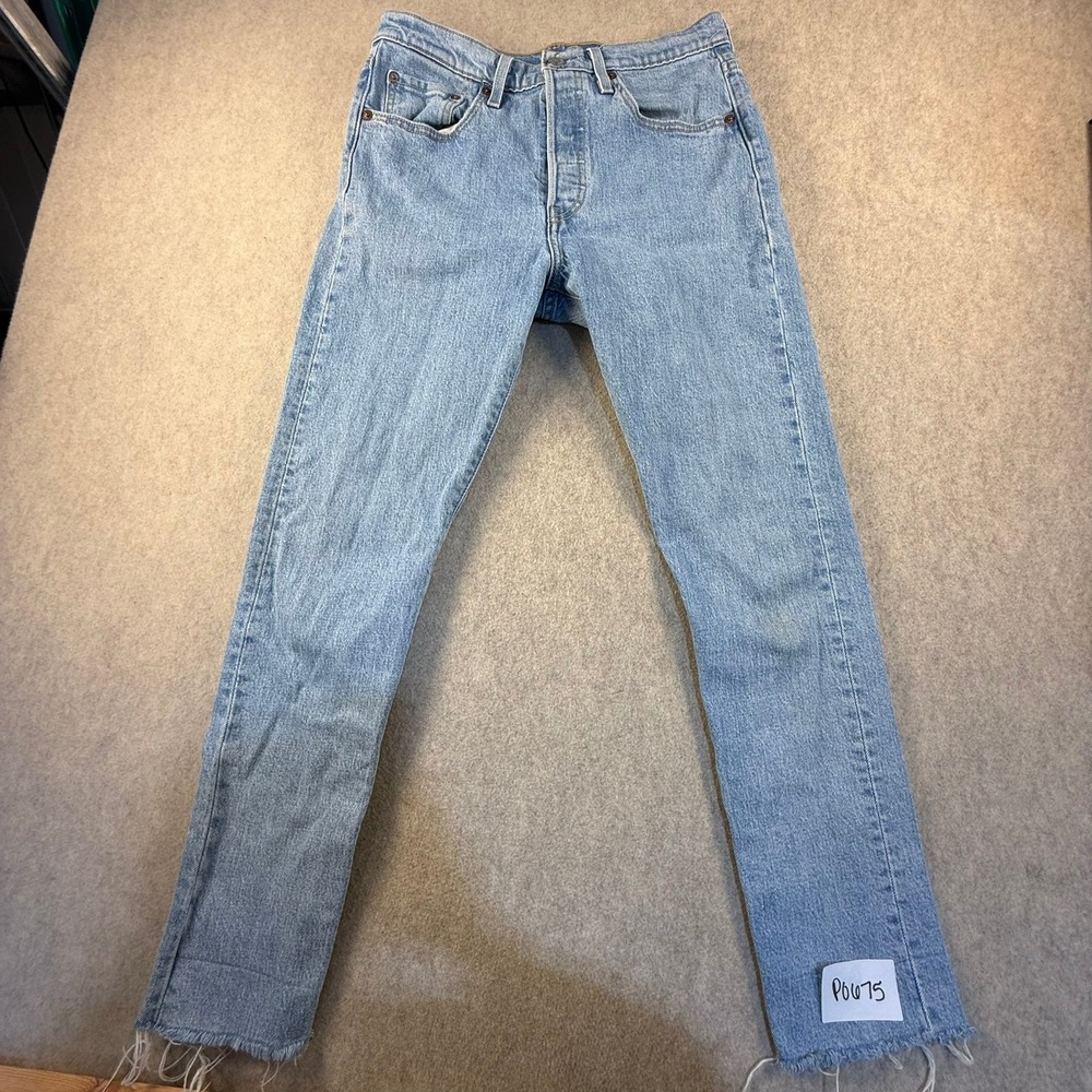 Levis 501 Skinny Light Wash Raw Hem Button Fly Jeans W28 L28‎ 29502-0148